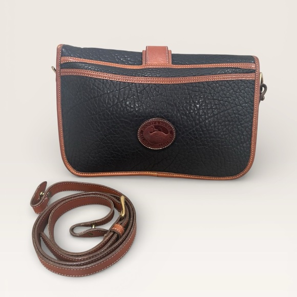 *VINTAGE* Dooney & Bourke All-Weather Leather Fold-Over Flap Crossbody - 80’s - Picture 6 of 13